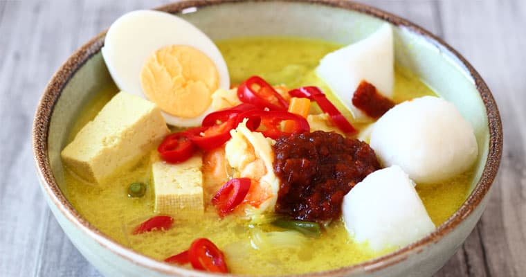  Lontong  El Mundo Eats