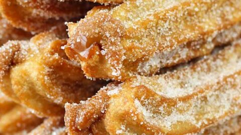 Receta de Churros Rellenos de Dulce de Leche | El Mundo Eats