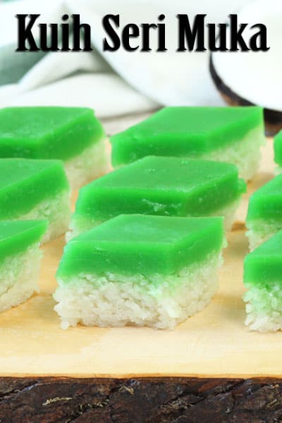 Glutinous Rice With Pandan Custard (Kuih Seri Muka) - El 