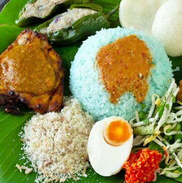 Blue Rice Salad (Nasi Kerabu) Recipe | El Mundo Eats