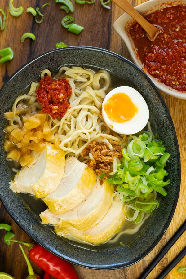 Asian Chicken Noodle Soup - El Mundo Eats