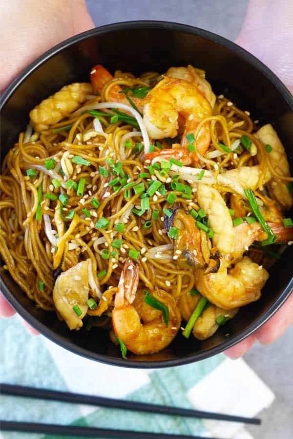 Soy Sauce Stir Fry Noodles El Mundo Eats