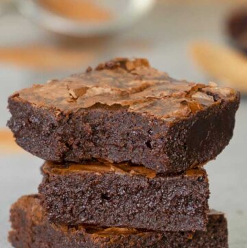 How to Make Super Fudgy Brownies - El Mundo Eats