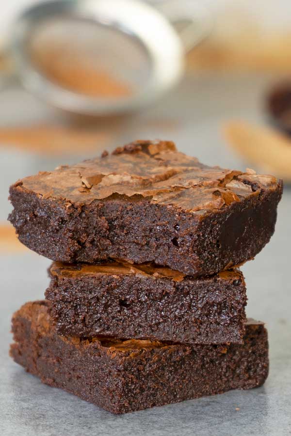 Arriba 62+ imagen receta de brownie de chocolate humedo