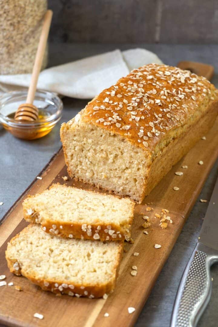 Quick Honey Oat Bread (No Yeast) - El Mundo Eats