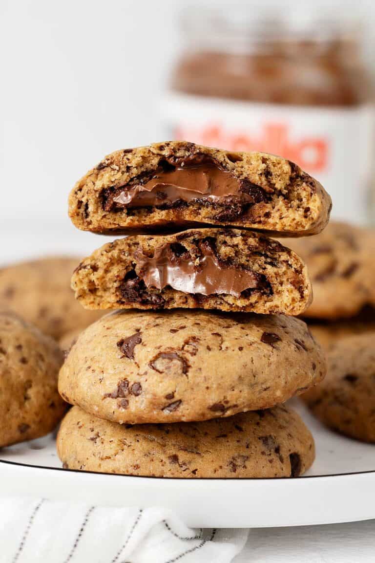 Easy Nutella Stuffed Chocolate Chunk Cookies - El Mundo Eats