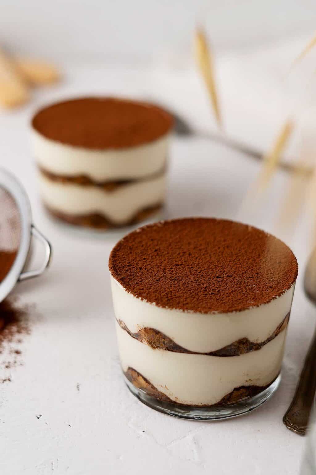 10-Minute Tiramisu For Two (Eggless) - El Mundo Eats