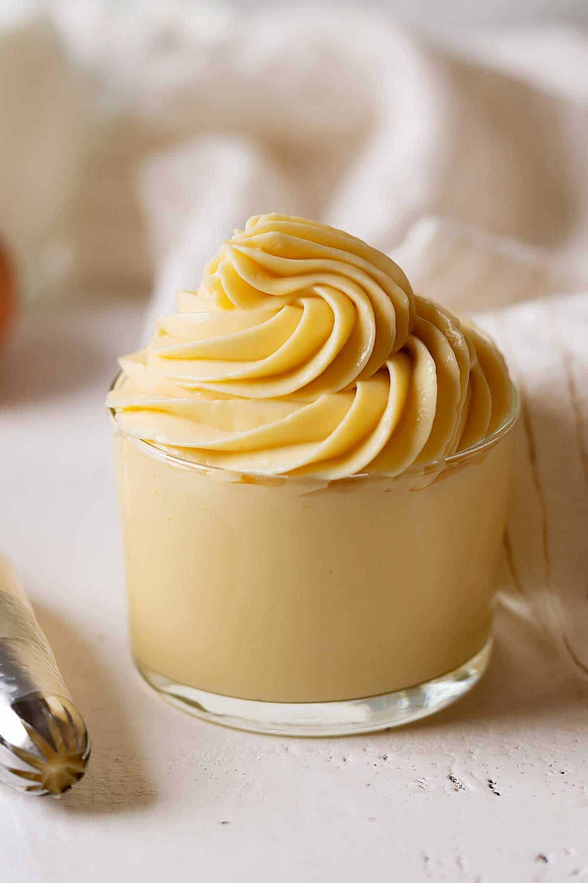 Healthier Vanilla Pastry Cream - El Mundo Eats