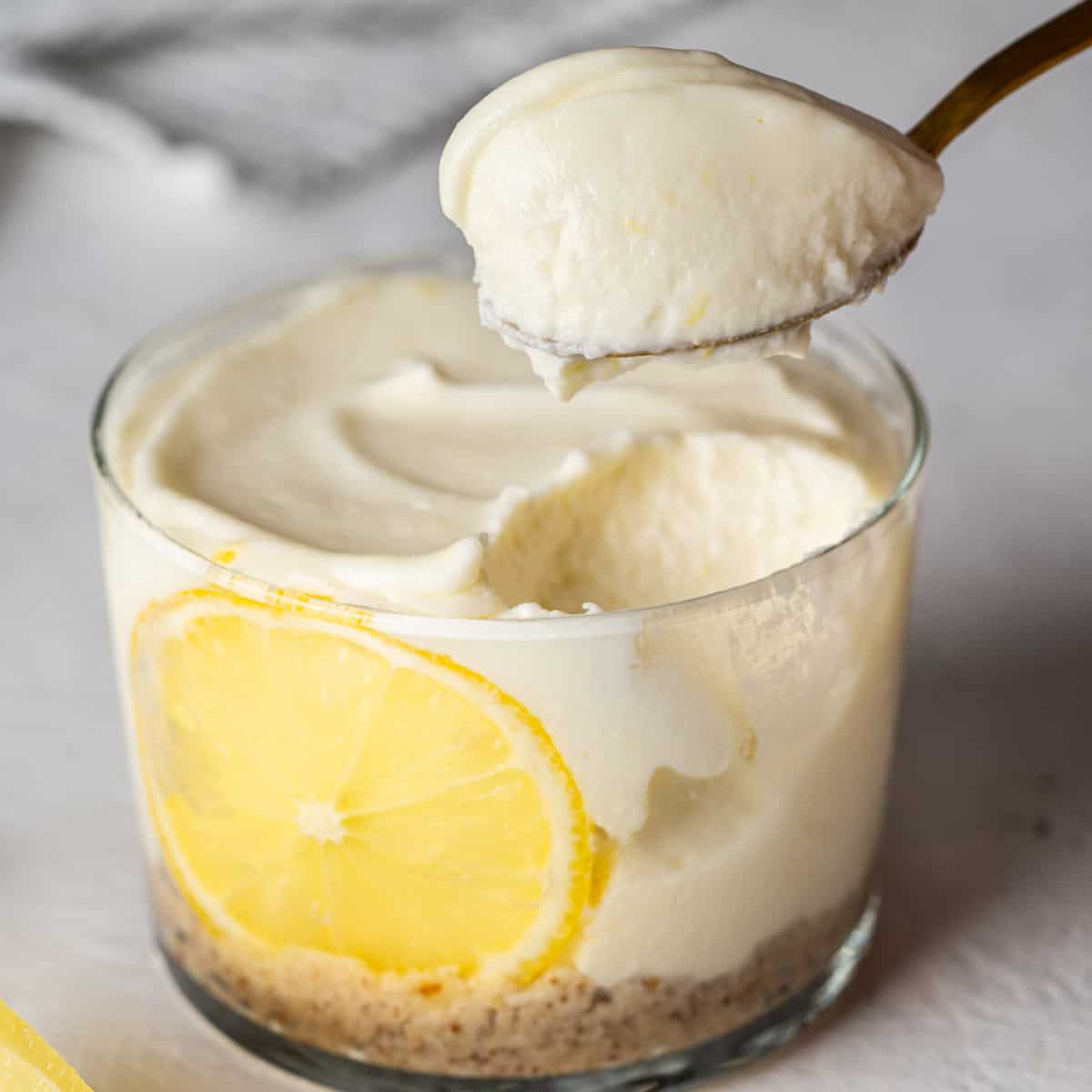 Healthy No-Bake Lemon Cheesecake Cups - El Mundo Eats