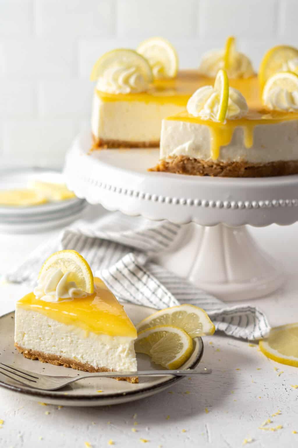 No-Bake Lemon Cheesecake - El Mundo Eats