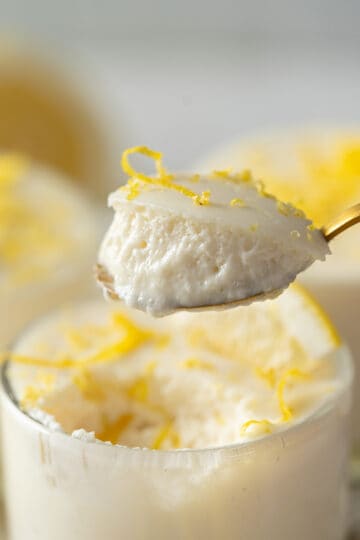 3-Ingredient Lemon Mousse (Eggless) - El Mundo Eats