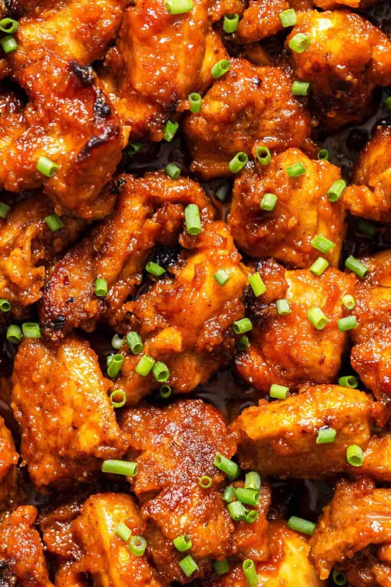 Honey Sriracha Chicken - El Mundo Eats