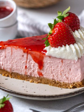 A portion of no-bake strawberry cheesecake.