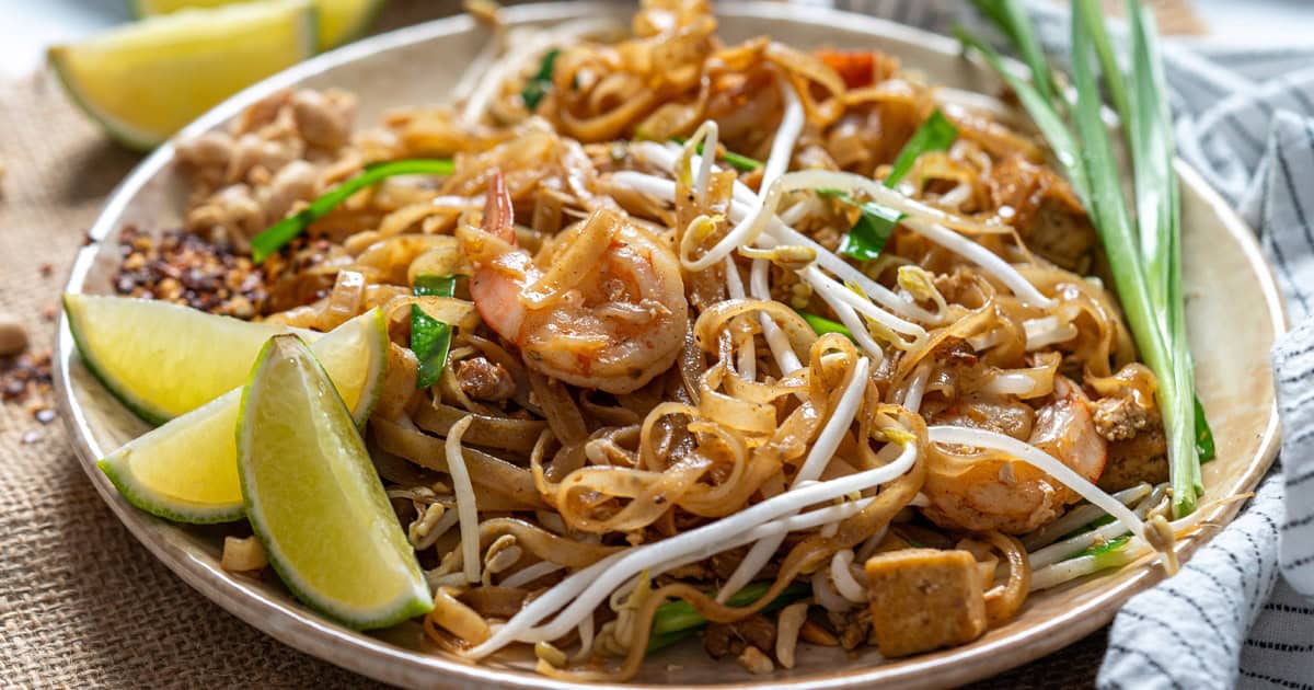 Easy Pad Thai Recipe - El Mundo Eats